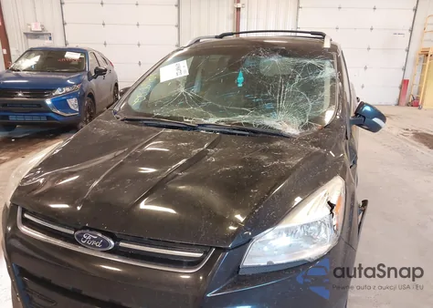 2014 Ford Escape Titanium z USA, uszkodzony, nr VIN 1FMCU9J96EUE11367